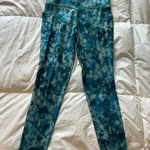 Athleta Salutation Stash Leggings